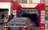 常州中石化FX-11-7雙風(fēng)機(jī)7刷電腦洗車機(jī)設(shè)備交付使用，現(xiàn)場排起來了長龍。